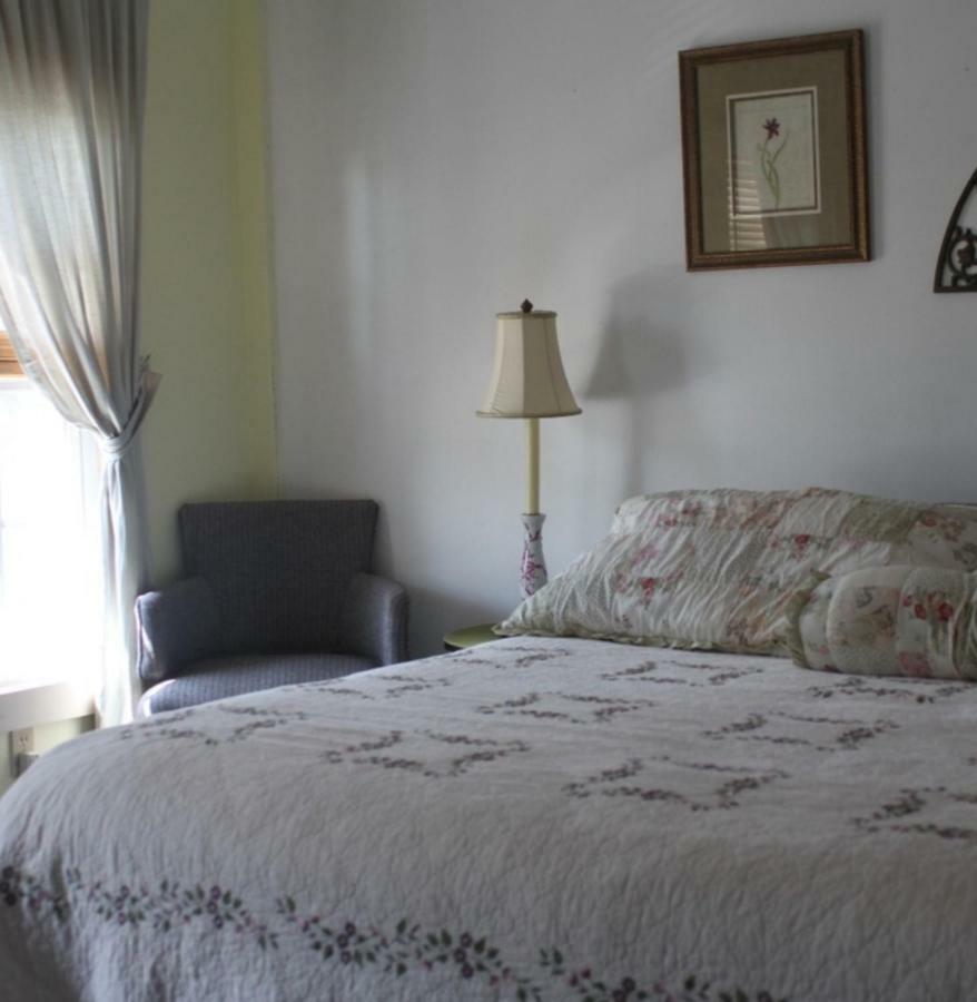 Hayden Creek Inn Springfield Center ภายนอก รูปภาพ